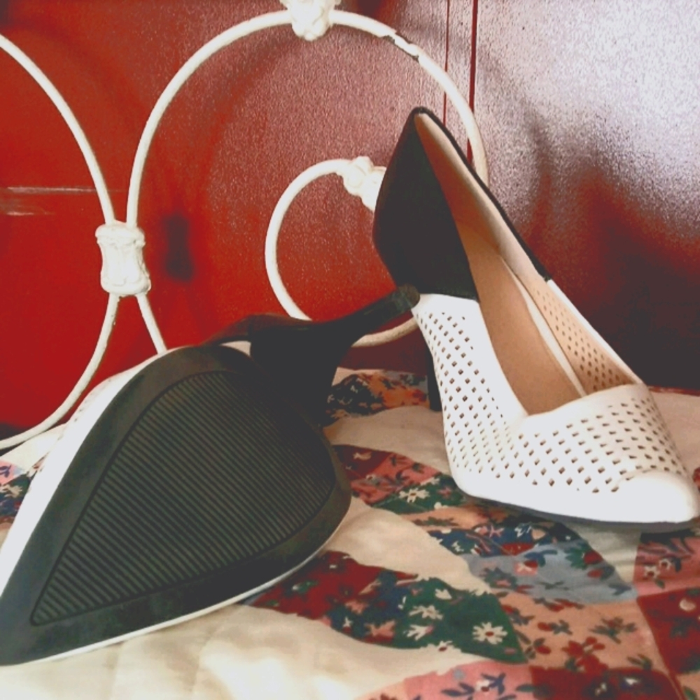 Black and white heel